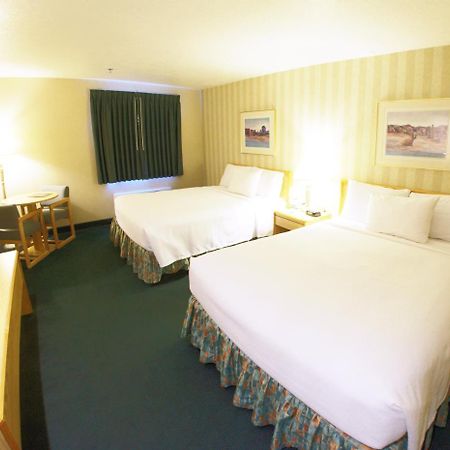 Ambassador Inn セントジョージ エクステリア 写真